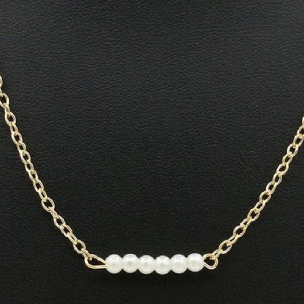 Dainty Multi Pearl Necklace